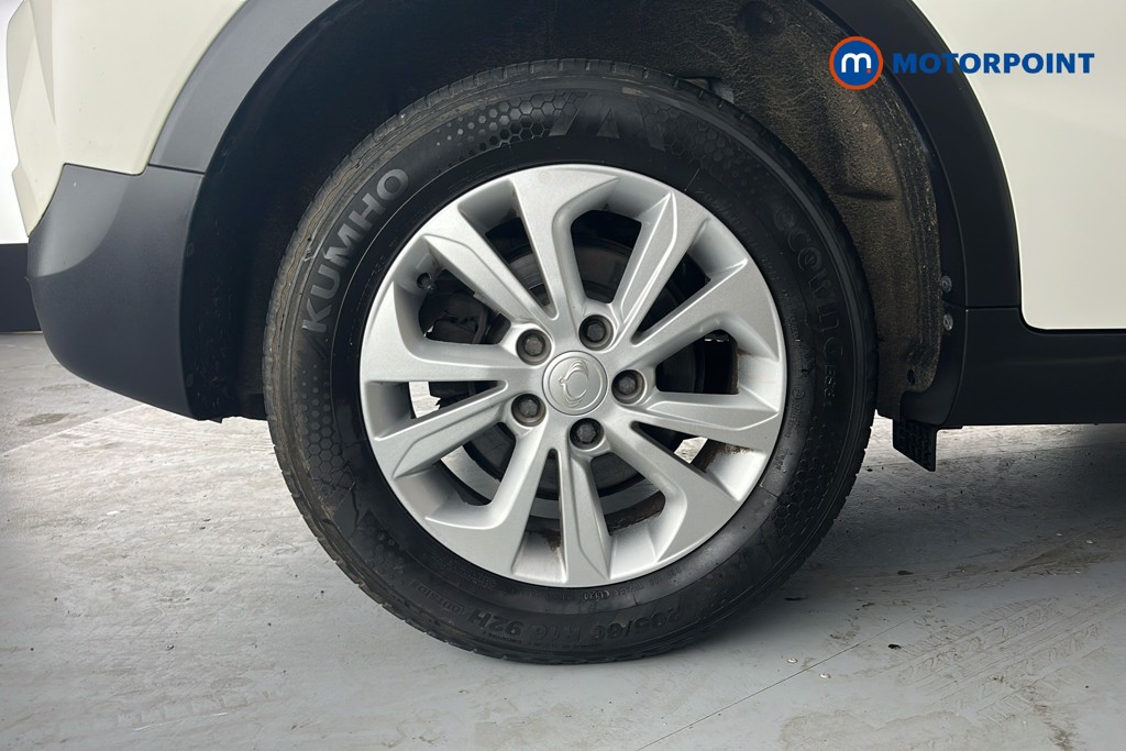 Ssangyong Tivoli Ventura Manual Petrol SUV - Stock Number (1632326) - 49th supplementary image
