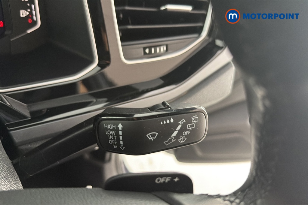Volkswagen Polo R-Line Automatic Petrol Hatchback - Stock Number (1650096) - 6th supplementary image