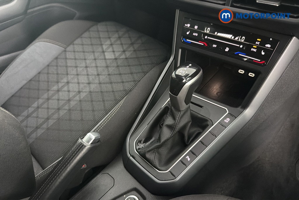 Volkswagen Polo R-Line Automatic Petrol Hatchback - Stock Number (1650096) - 15th supplementary image