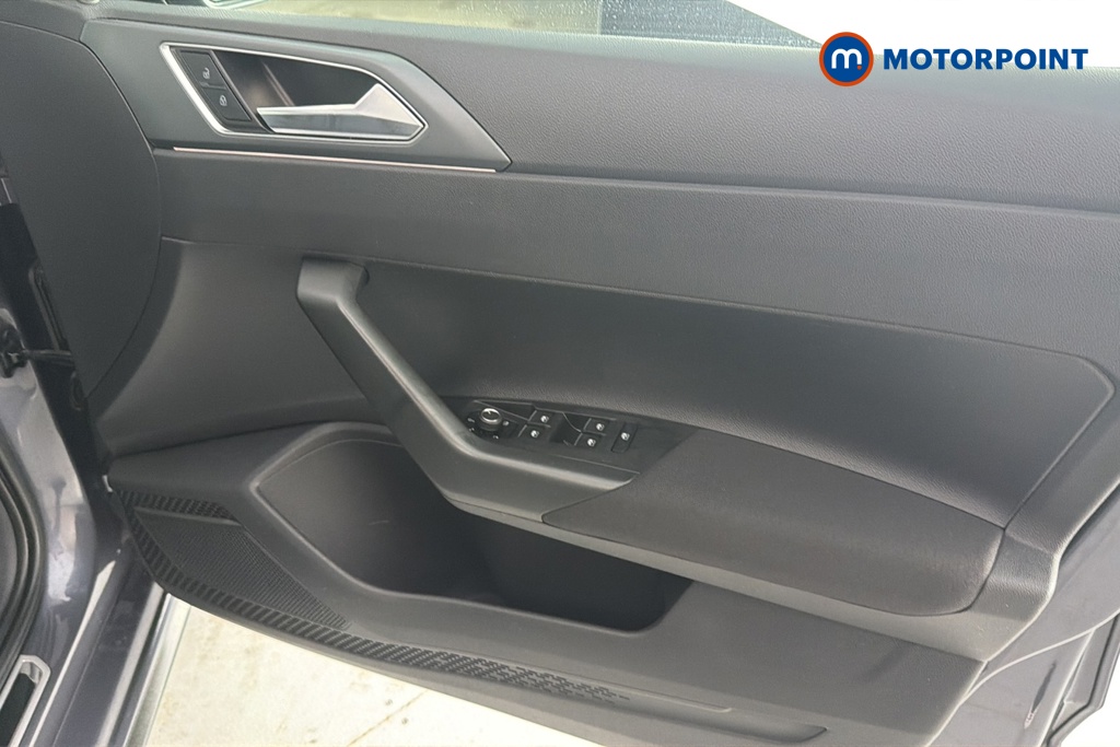 Volkswagen Polo R-Line Automatic Petrol Hatchback - Stock Number (1650096) - 18th supplementary image