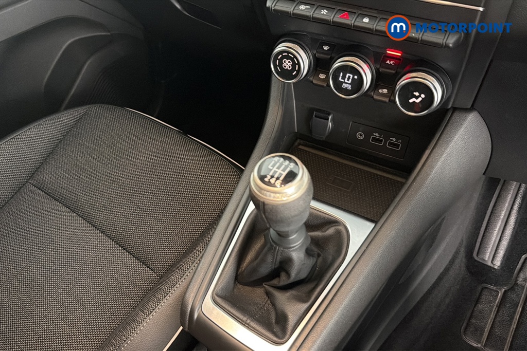Renault Captur Techno Manual Petrol SUV - Stock Number (1650523) - 15th supplementary image