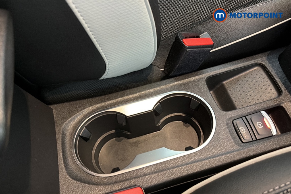 Renault Captur Techno Manual Petrol SUV - Stock Number (1650523) - 16th supplementary image