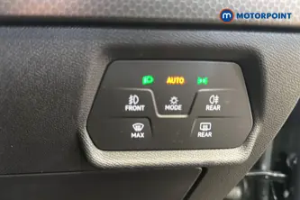 Seat Leon Se Dynamic Manual Petrol Hatchback - Stock Number (1652454) - 11th supplementary image