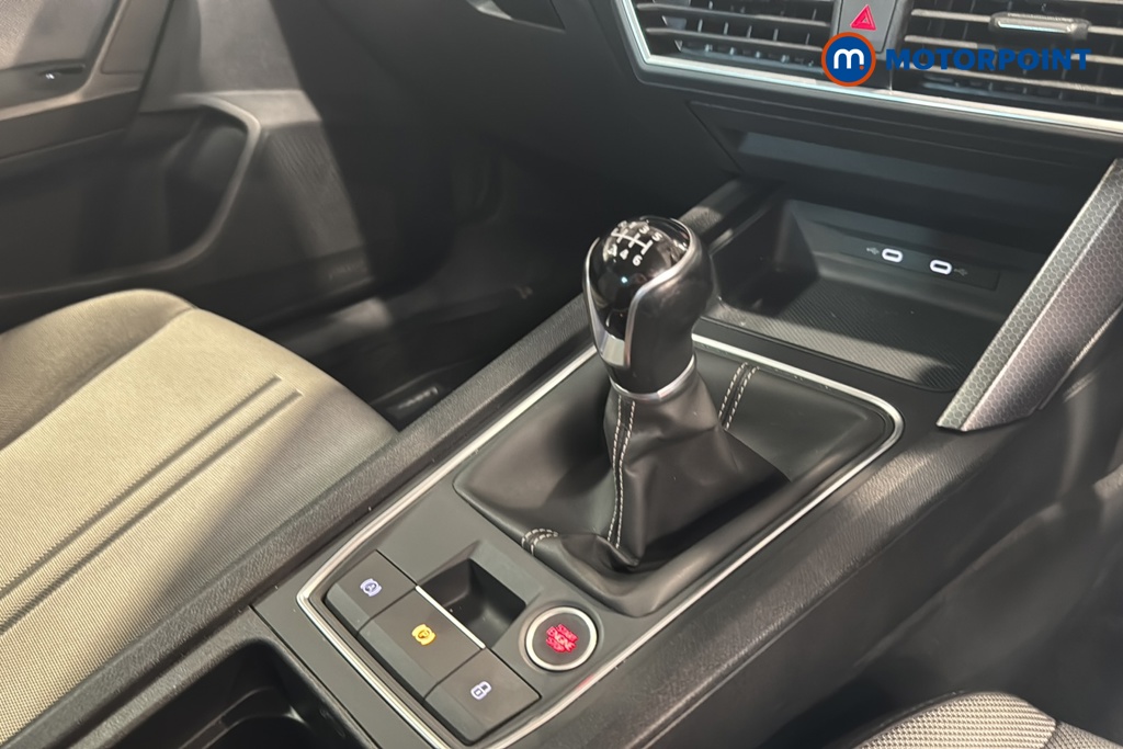 Seat Leon Se Dynamic Manual Petrol Hatchback - Stock Number (1652454) - 15th supplementary image