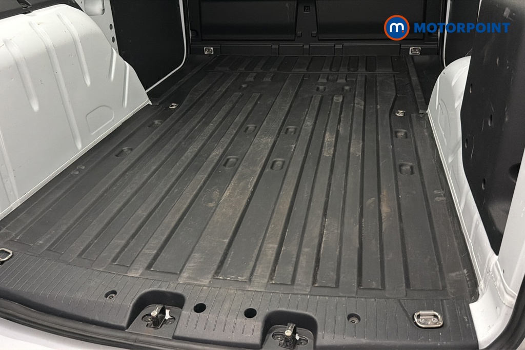 Ford Transit Connect Limited Automatic Petrol Plug-In Hybrid Panel Van - Stock Number (1654422) - 30th supplementary image
