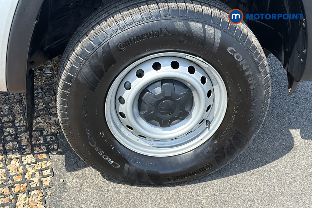 Volkswagen Amarok Life Manual Diesel Double Cab Pick-Up - Stock Number (1655280) - 47th supplementary image