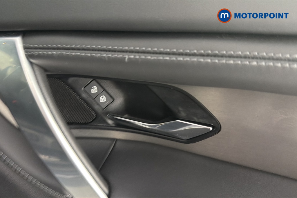 Land Rover Discovery Sport Dynamic Hse Automatic Petrol Plug-In Hybrid SUV - Stock Number (1655966) - 19th supplementary image
