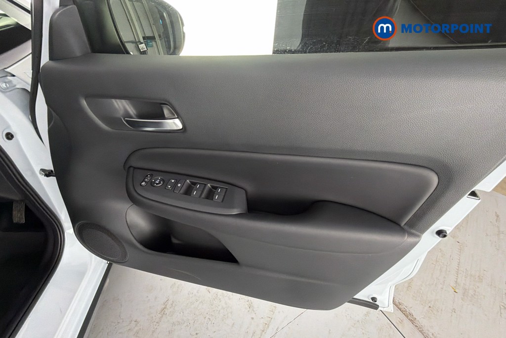 Honda Jazz Crosstar Advance Automatic Petrol-Electric Hybrid Hatchback - Stock Number (1656122) - 19th supplementary image