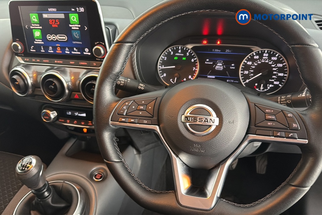Nissan Juke N-Connecta Manual Petrol SUV - Stock Number (1656332) - 2nd supplementary image