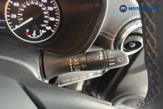 Nissan Juke N-Connecta Manual Petrol SUV - Stock Number (1656332) - 6th supplementary image