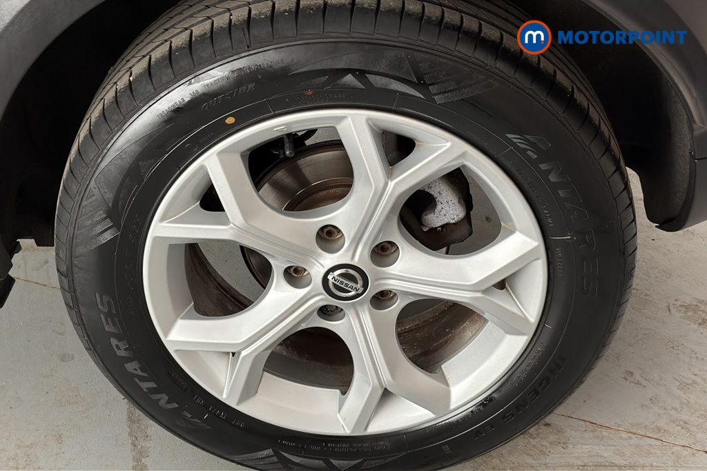 Nissan Juke N-Connecta Manual Petrol SUV - Stock Number (1656332) - 45th supplementary image
