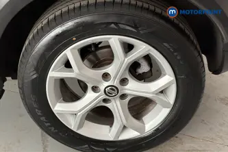 Nissan Juke N-Connecta Manual Petrol SUV - Stock Number (1656332) - 45th supplementary image