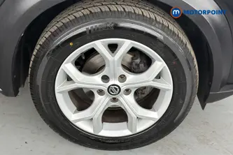 Nissan Juke N-Connecta Manual Petrol SUV - Stock Number (1656332) - 47th supplementary image