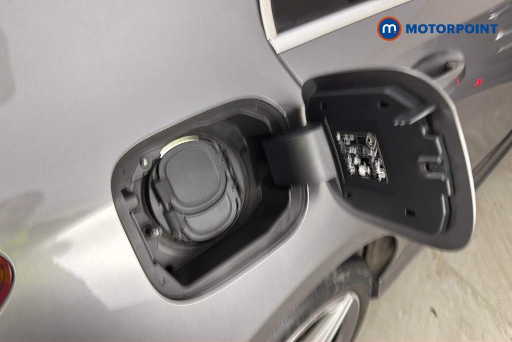 Mercedes-Benz A Class Amg Line Automatic Petrol Plug-In Hybrid Hatchback - Stock Number (1651005) - 41st supplementary image