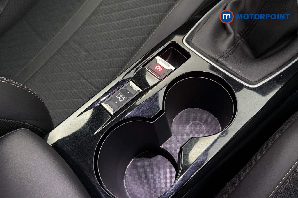 Peugeot 2008 Allure Manual Petrol SUV - Stock Number (1626696) - 16th supplementary image