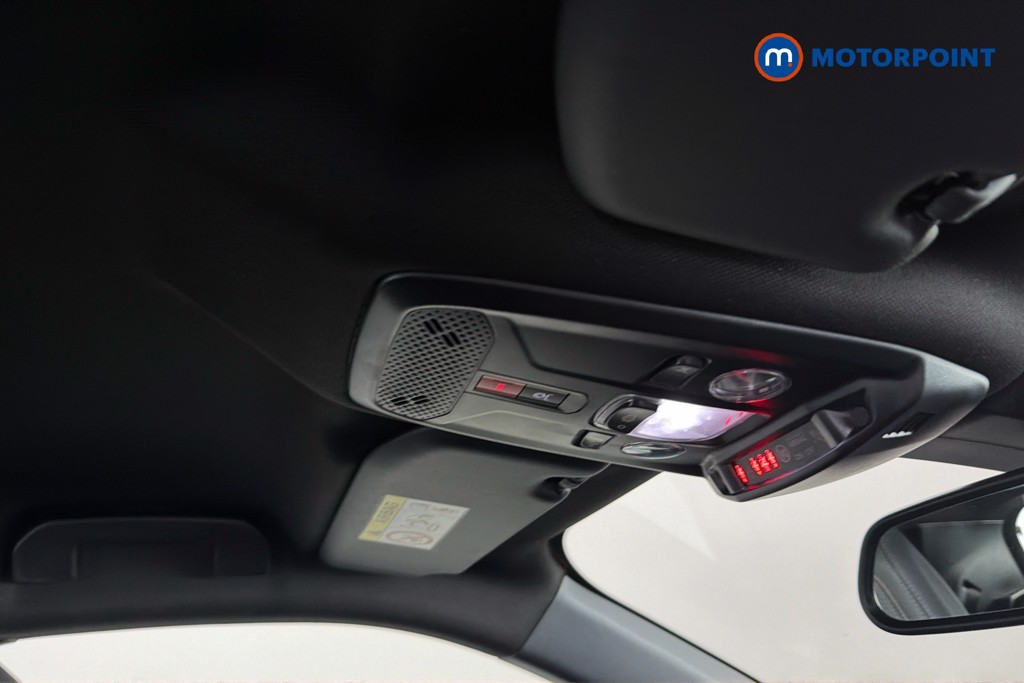 Peugeot 2008 Allure Manual Petrol SUV - Stock Number (1626696) - 32nd supplementary image