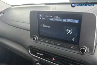 Hyundai Kona Se Connect Automatic Petrol-Electric Hybrid SUV - Stock Number (1632054) - 8th supplementary image