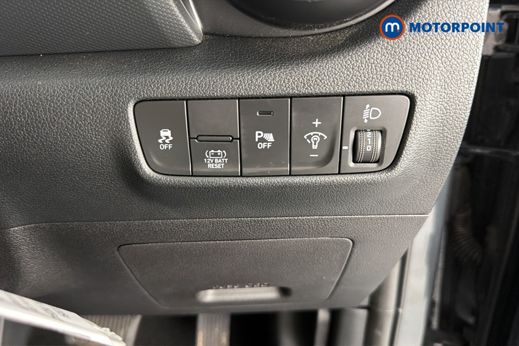 Hyundai Kona Se Connect Automatic Petrol-Electric Hybrid SUV - Stock Number (1632054) - 11th supplementary image