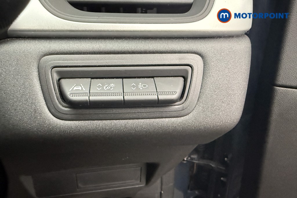 Renault Captur Evolution Manual Petrol SUV - Stock Number (1644565) - 17th supplementary image