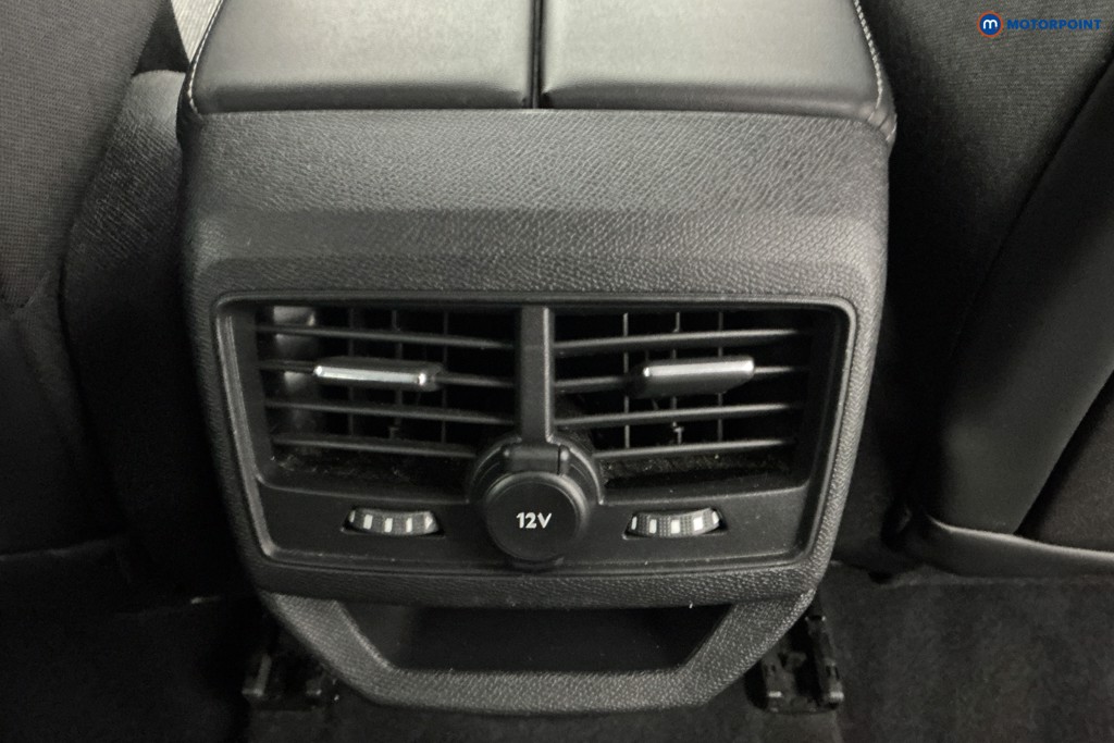 Peugeot 3008 Allure Manual Diesel SUV - Stock Number (1647583) - 10th supplementary image