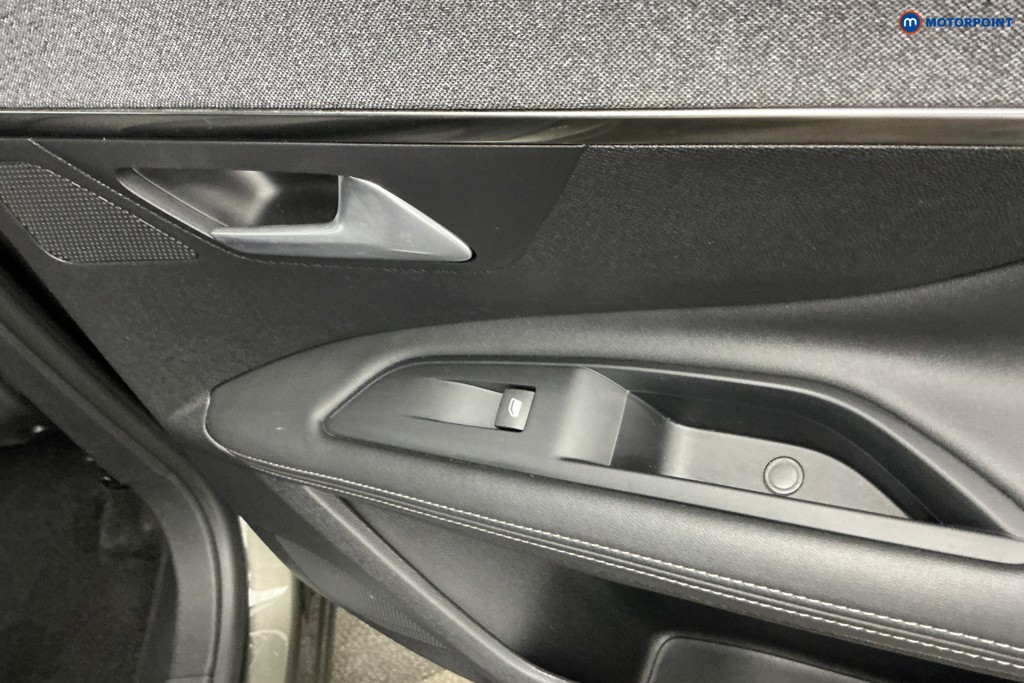 Peugeot 3008 Allure Manual Diesel SUV - Stock Number (1647583) - 26th supplementary image