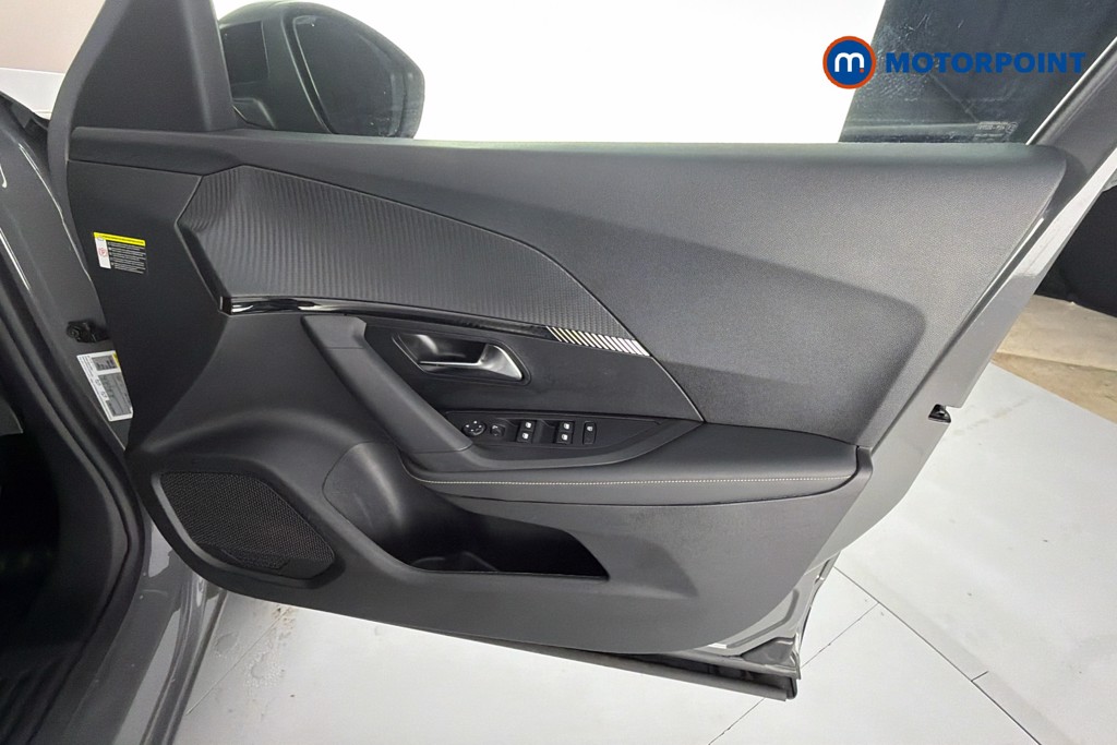 Peugeot 2008 Allure Manual Petrol SUV - Stock Number (1649468) - 19th supplementary image