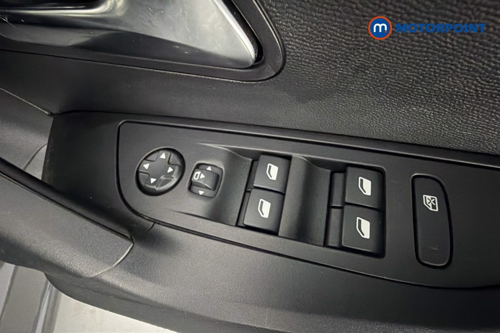 Peugeot 2008 Allure Manual Petrol SUV - Stock Number (1649468) - 20th supplementary image
