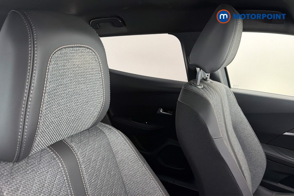 Peugeot 2008 Allure Manual Petrol SUV - Stock Number (1649468) - 23rd supplementary image