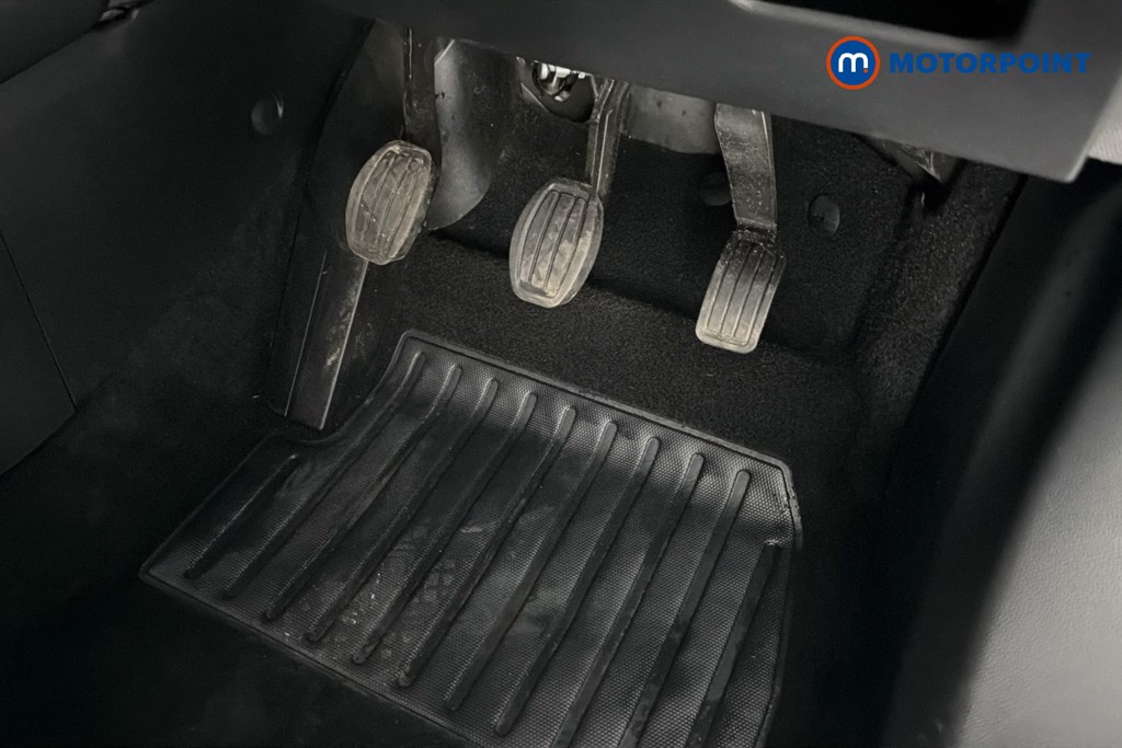 Peugeot 2008 Allure Manual Petrol SUV - Stock Number (1649468) - 27th supplementary image