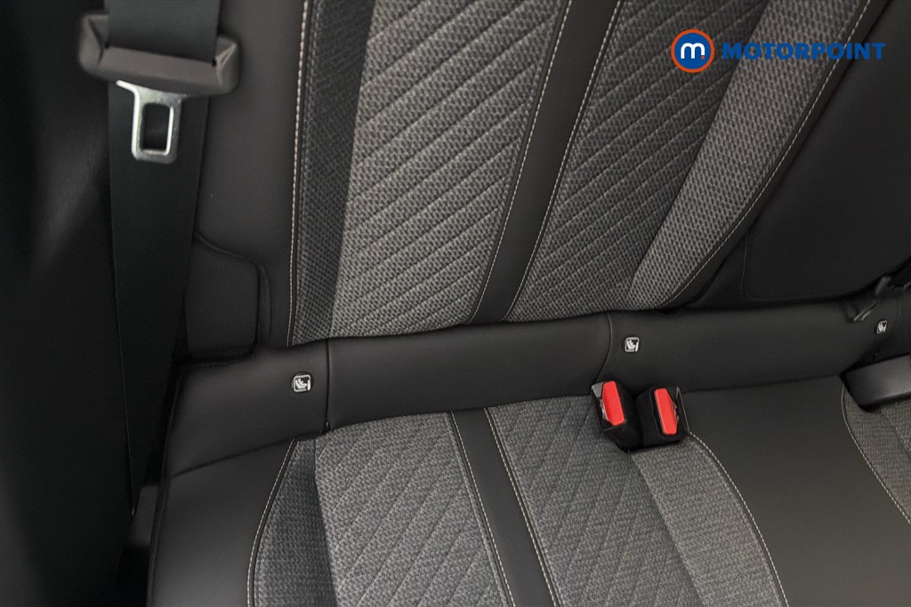 Peugeot 2008 Allure Manual Petrol SUV - Stock Number (1649468) - 29th supplementary image