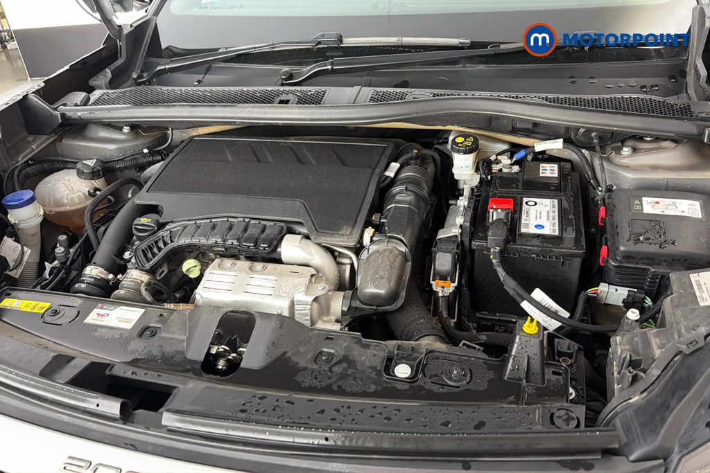 Peugeot 2008 Allure Manual Petrol SUV - Stock Number (1649468) - 51st supplementary image