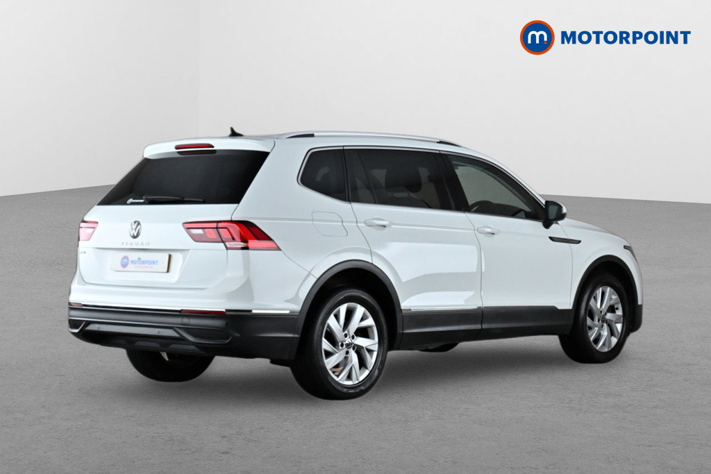 Volkswagen Tiguan Allspace Life Manual Petrol SUV - Stock Number (1649992) - Drivers side rear corner