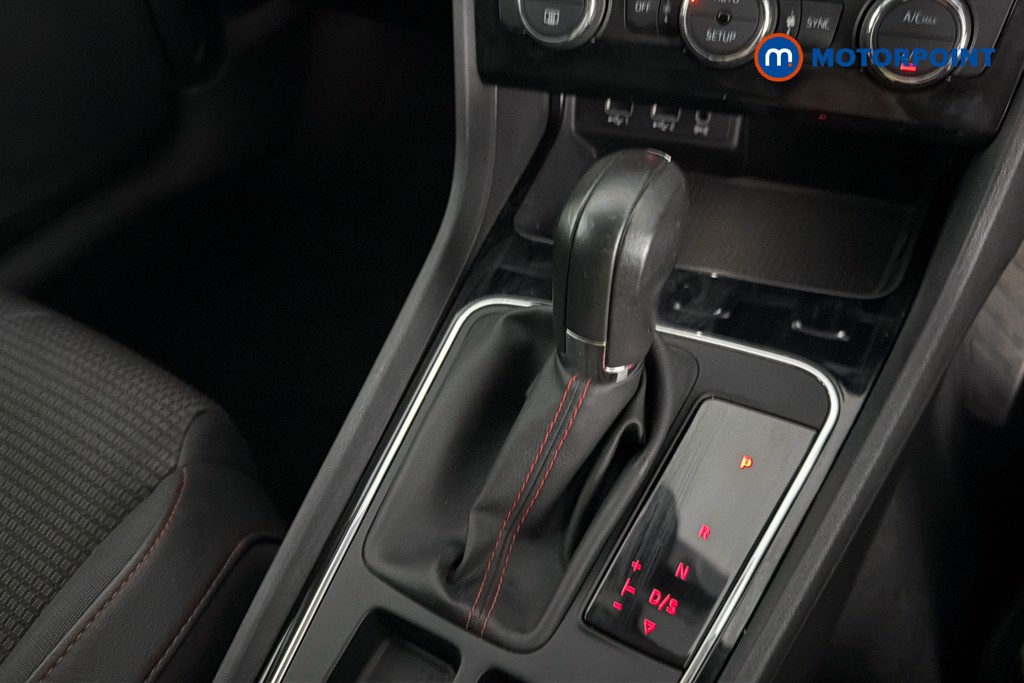Seat Leon FR Automatic Petrol Hatchback - Stock Number (1650381) - 12th supplementary image