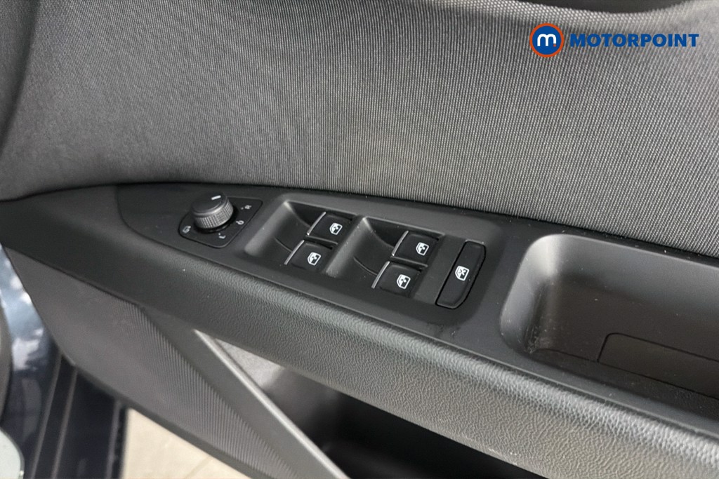 Seat Leon FR Automatic Petrol Hatchback - Stock Number (1650381) - 20th supplementary image