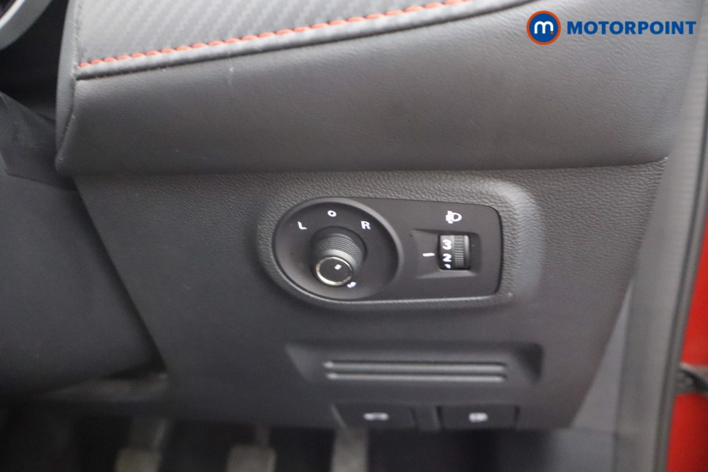 Mg Motor Uk ZS Exclusive Manual Petrol SUV - Stock Number (1650890) - 8th supplementary image