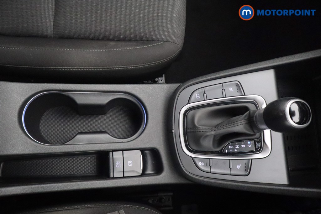 Hyundai Kona Premium Automatic Petrol-Electric Hybrid SUV - Stock Number (1651470) - 8th supplementary image