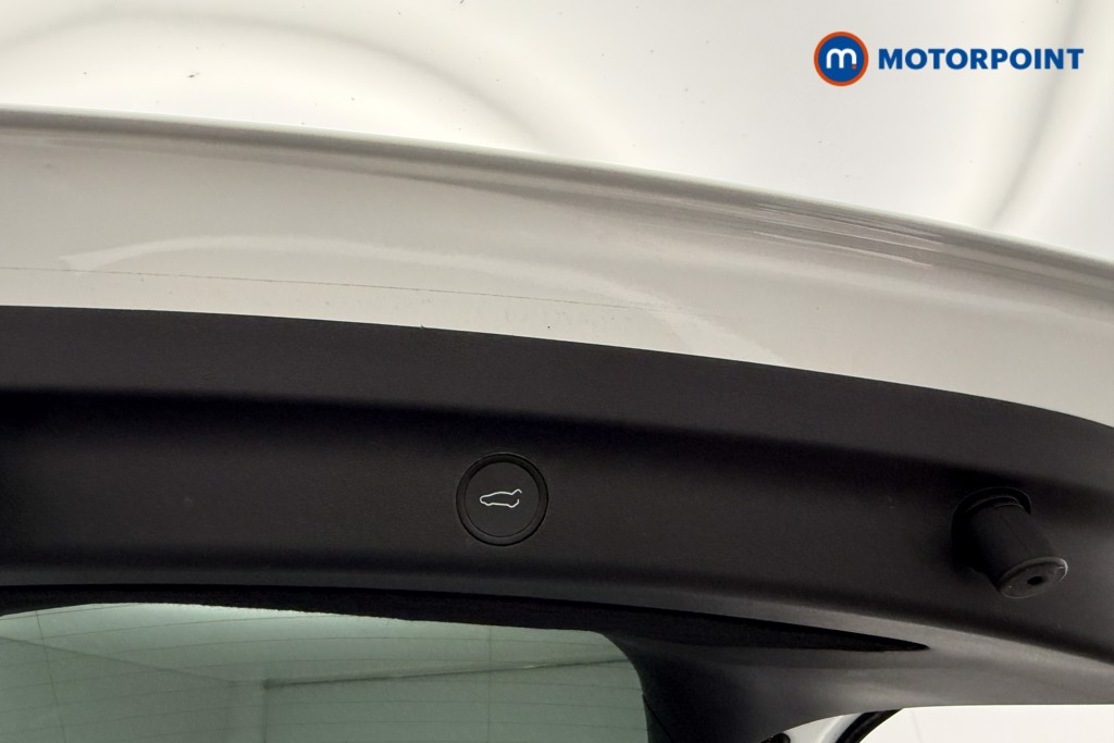 Tesla Model Y Rwd 5Dr Auto Automatic Electric SUV - Stock Number (1651788) - 8th supplementary image