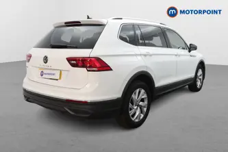 Volkswagen Tiguan Allspace Life Automatic Petrol SUV - Stock Number (1653329) - Drivers side rear corner
