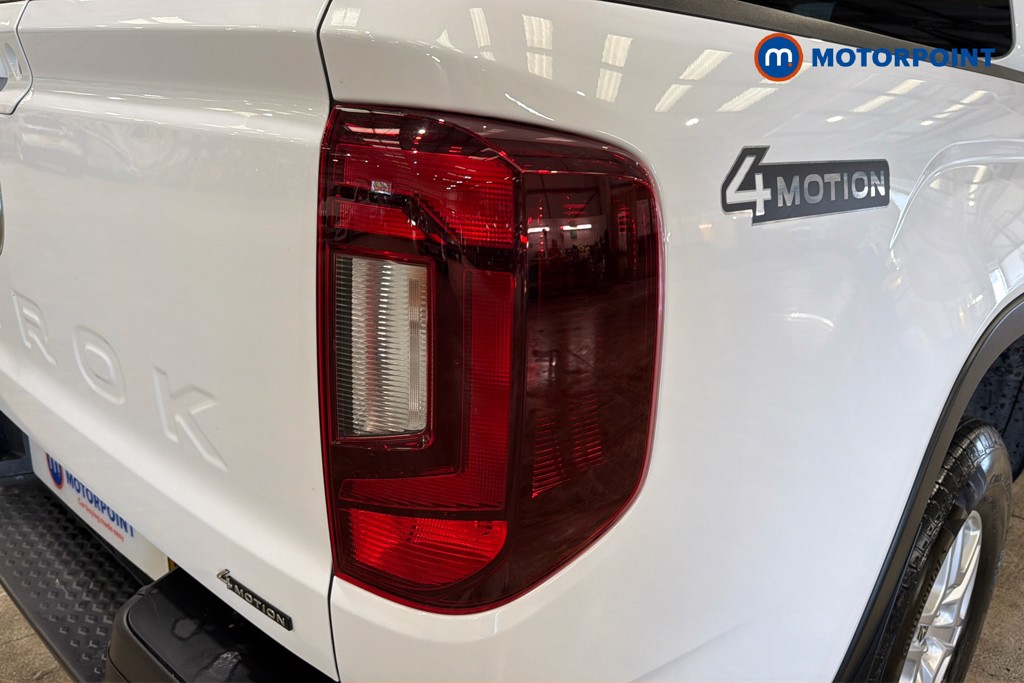 Volkswagen Amarok Life Manual Diesel Double Cab Pick-Up - Stock Number (1654042) - 38th supplementary image