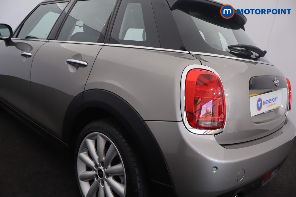 Mini Hatchback Cooper Manual Petrol Hatchback - Stock Number (1654098) - 37th supplementary image
