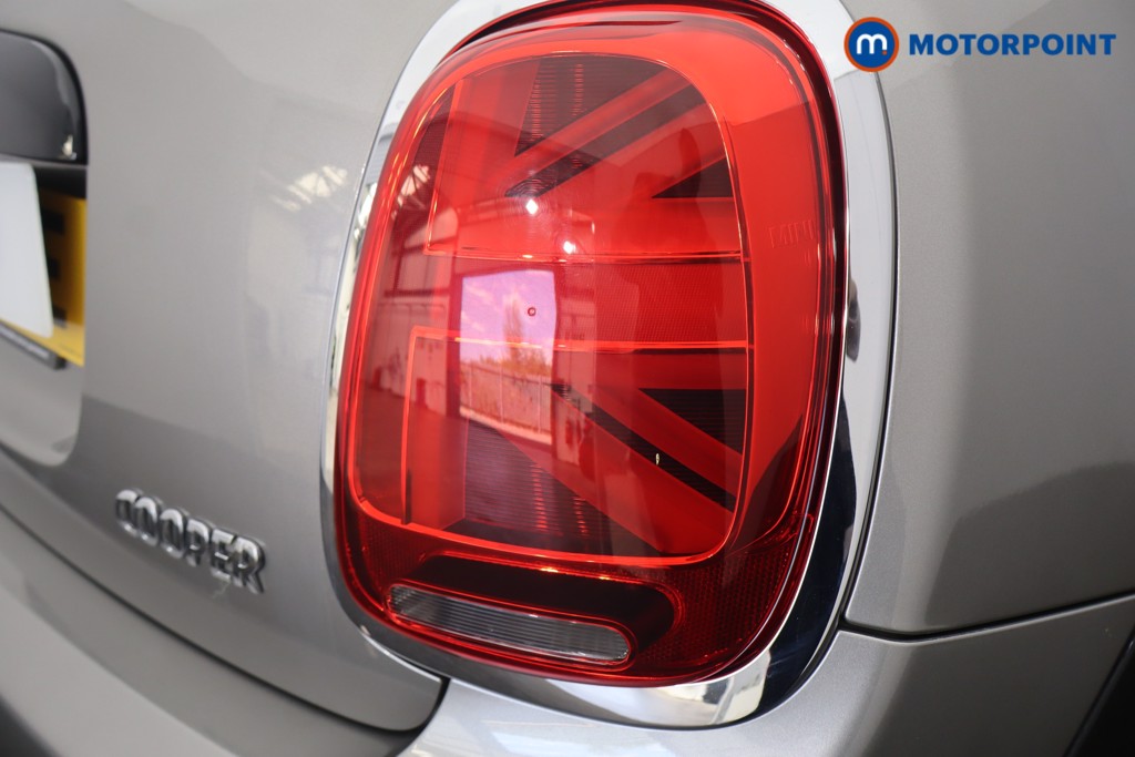 Mini Hatchback Cooper Manual Petrol Hatchback - Stock Number (1654098) - 39th supplementary image