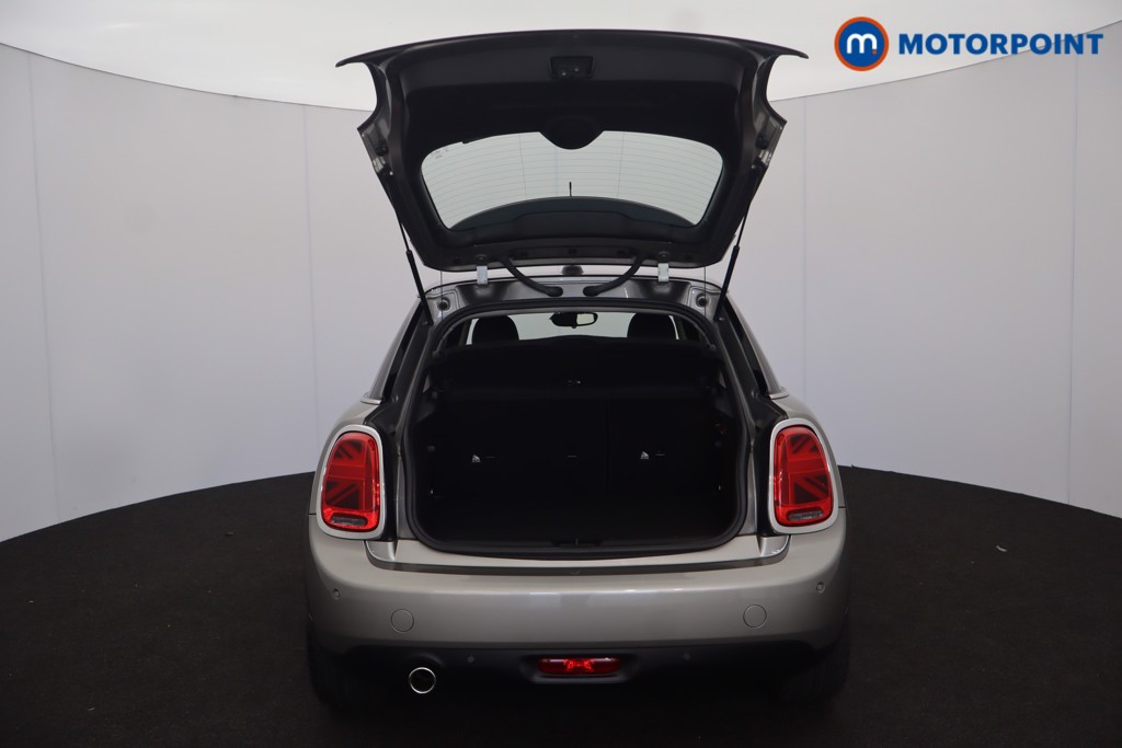 Mini Hatchback Cooper Manual Petrol Hatchback - Stock Number (1654098) - 43rd supplementary image