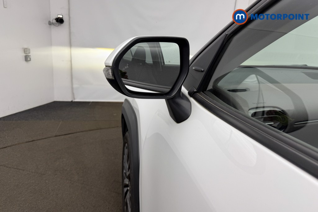 Toyota Yaris Cross Excel Automatic Petrol-Electric Hybrid Estate - Stock Number (1654141) - 30th supplementary image