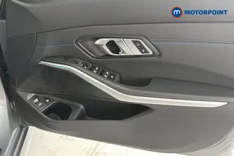 BMW 3 Series M Sport Automatic Petrol Plug-In Hybrid Estate - Stock Number (1654207) - 18th supplementary image