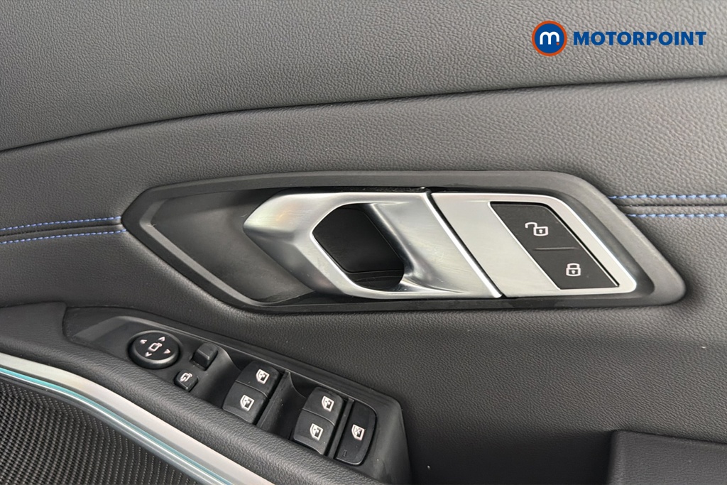 BMW 3 Series M Sport Automatic Petrol Plug-In Hybrid Estate - Stock Number (1654207) - 19th supplementary image