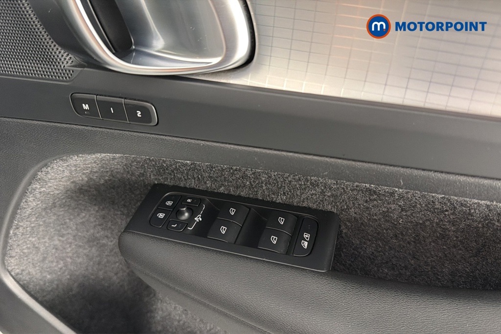 Volvo Xc40 Plus Automatic Petrol Plug-In Hybrid SUV - Stock Number (1654230) - 19th supplementary image