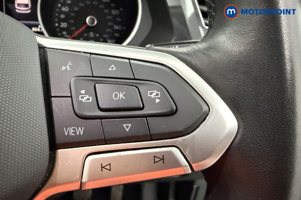 Volkswagen Tiguan Life Manual Petrol SUV - Stock Number (1654398) - 4th supplementary image