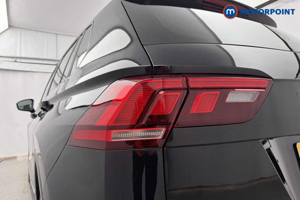 Volkswagen Tiguan Life Manual Petrol SUV - Stock Number (1654398) - 19th supplementary image
