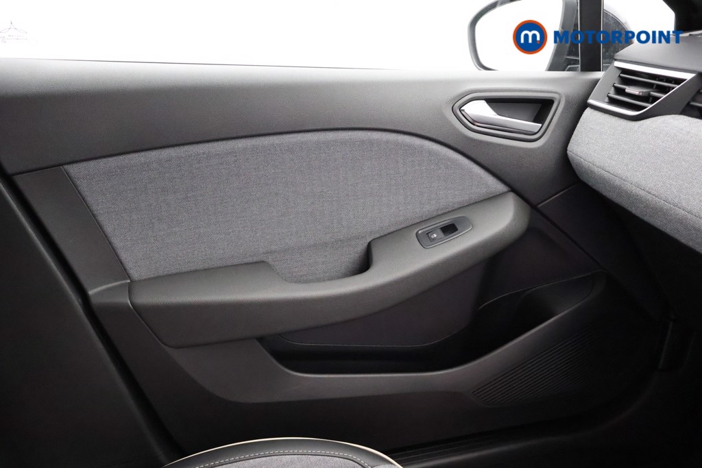 Renault Clio Techno Manual Petrol Hatchback - Stock Number (1654483) - 11th supplementary image