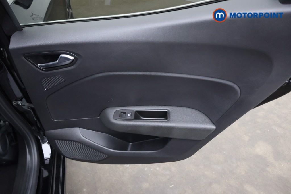 Renault Clio Techno Manual Petrol Hatchback - Stock Number (1654483) - 17th supplementary image
